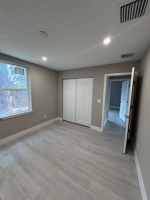 Building Photo - 5580 Honeysuckle Dr