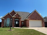 Building Photo - 5102 NE Haddington Pl