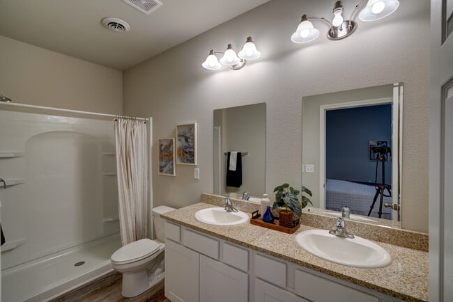 Building Photo - 540 McKay Way