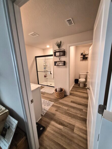 Building Photo - 3912 112th St E