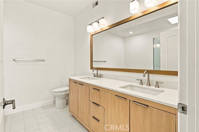 Building Photo - 5350 Sepulveda Blvd