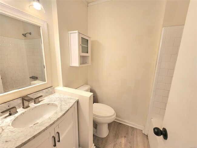 Building Photo - 437 Glade Park Dr