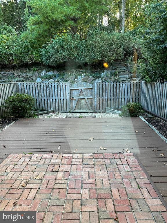 Building Photo - 9 Collis Ct