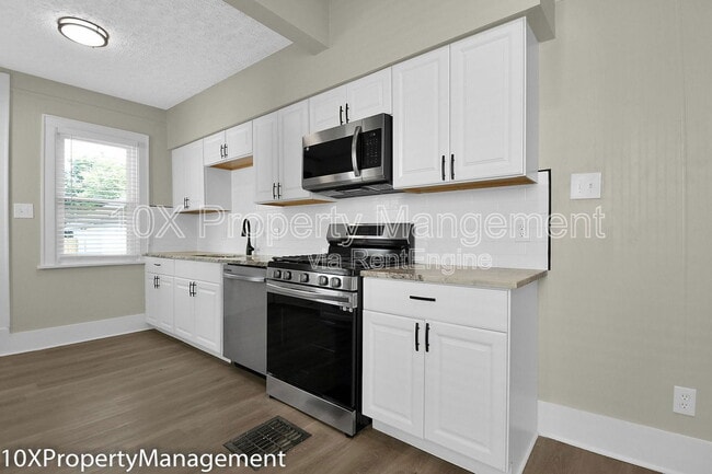Building Photo - 2014 Floral Ave