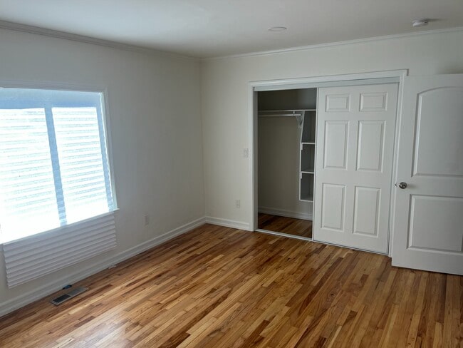 Building Photo - 4201 Porter St