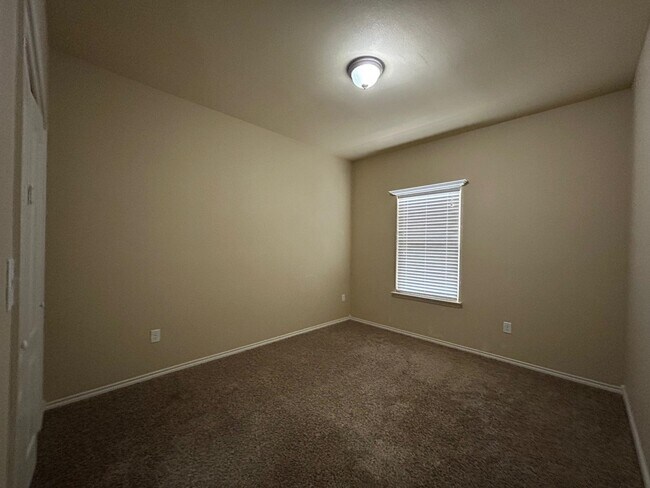 Building Photo - 5012 Lost Hills Trail