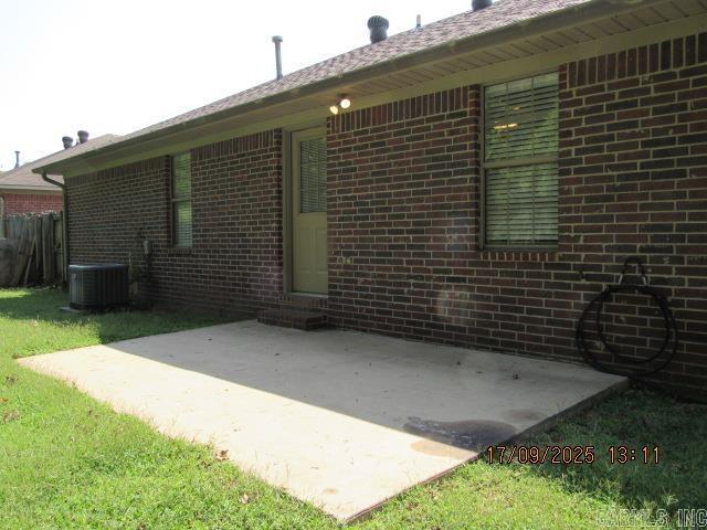 Building Photo - 1320 Pyramid Dr