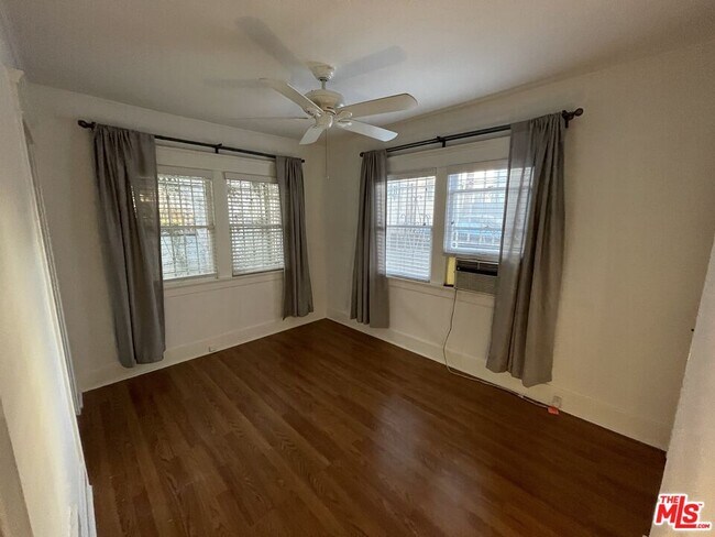 Building Photo - 1155 1/2 N Genesee Ave