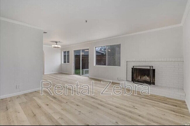 Building Photo - 343 Arlen Dr