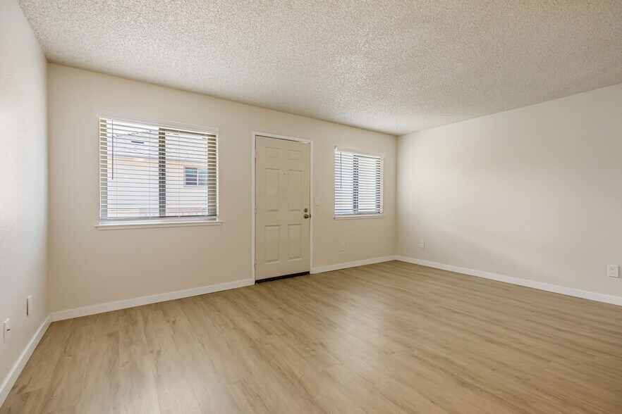 Building Photo - Sea Breeze Apartments for rent in Marina, CA