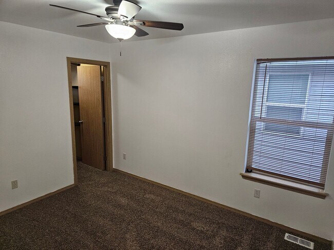 Building Photo - 14906 99th Way Southeast