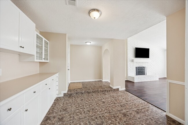 Building Photo - 17138 Barcelona Dr