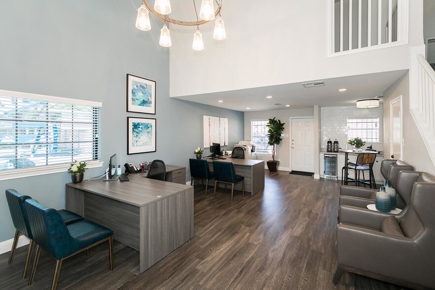 The Ellis Apartments 5900 St Houston TX 77081 Apartment