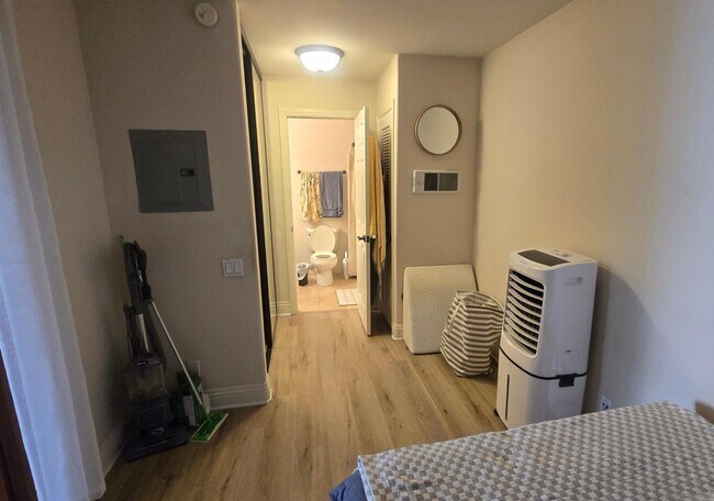 Building Photo - 3161 Via Alicante