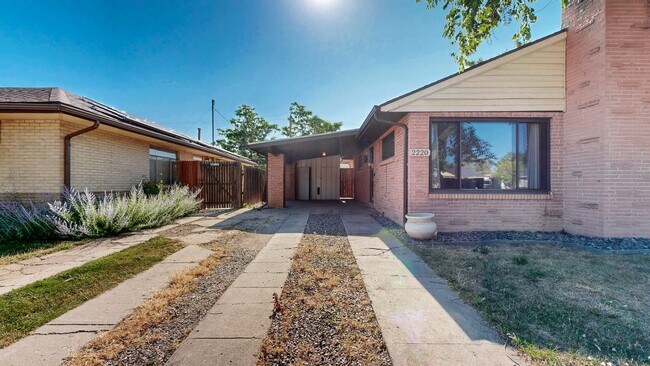 Building Photo - 2220 Ironton St