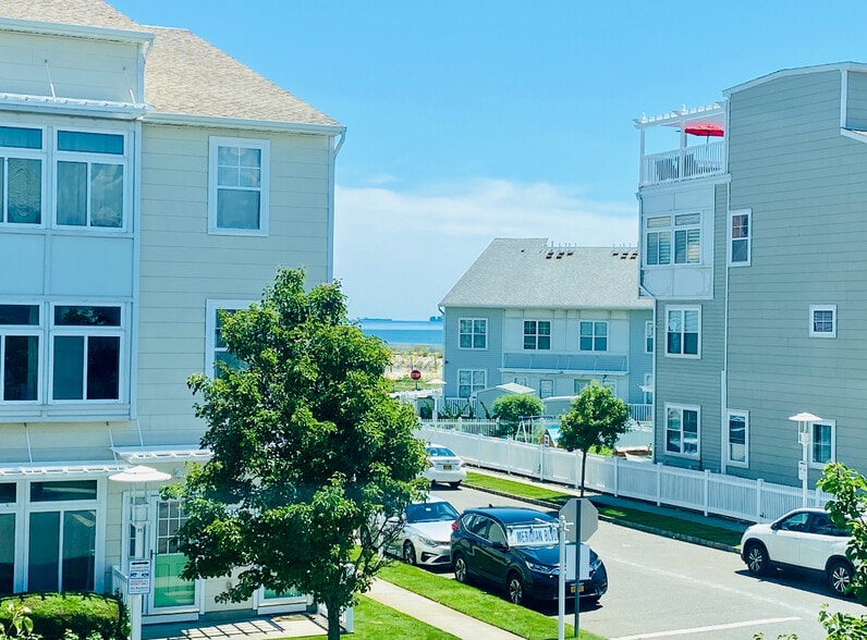1 block from the beach. Bedroom views - 131 Meridian Blvd