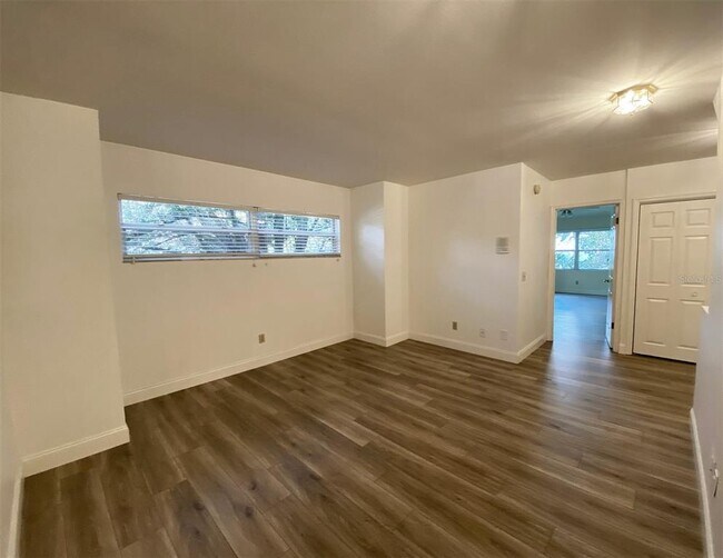 Building Photo - 1506 S Bay Villa Pl