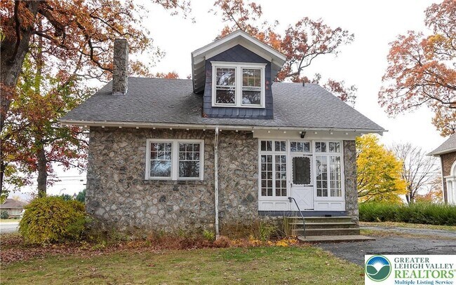 Building Photo - 5101 William Penn Hwy