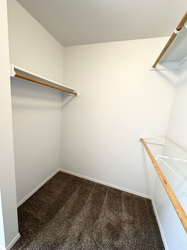 Building Photo - Affordable living at The Westside Apartments!