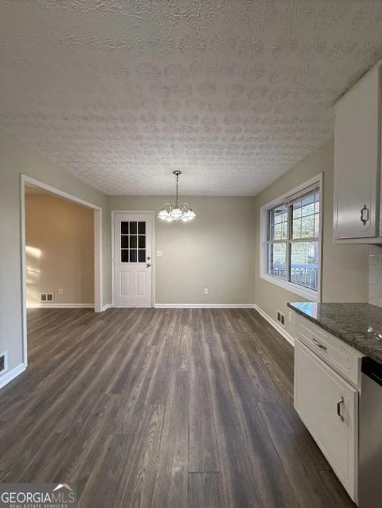 Building Photo - 7016 Adel Ln