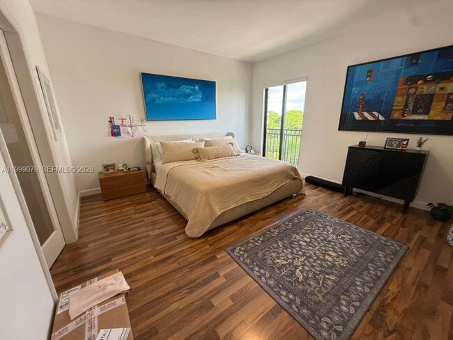 Building Photo - 711 Biltmore Way