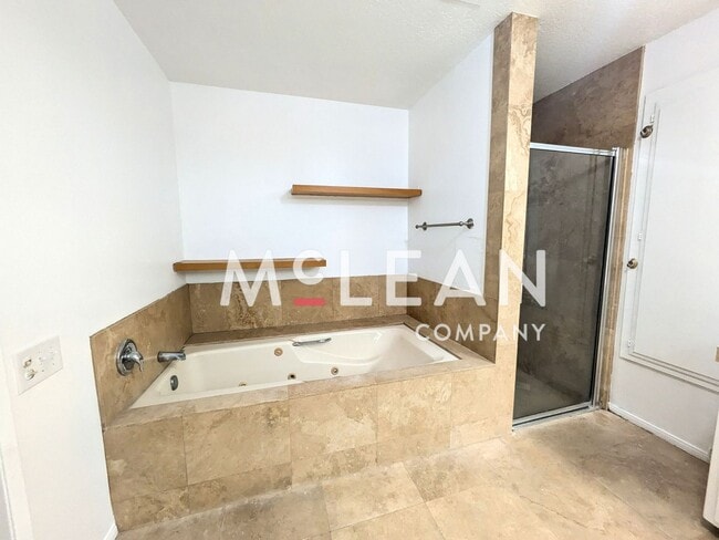 Building Photo - 31548 Whispering Palms Trail