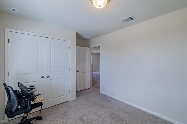Building Photo - 132 Skycroft Cir