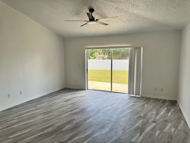 Building Photo - Home for rent