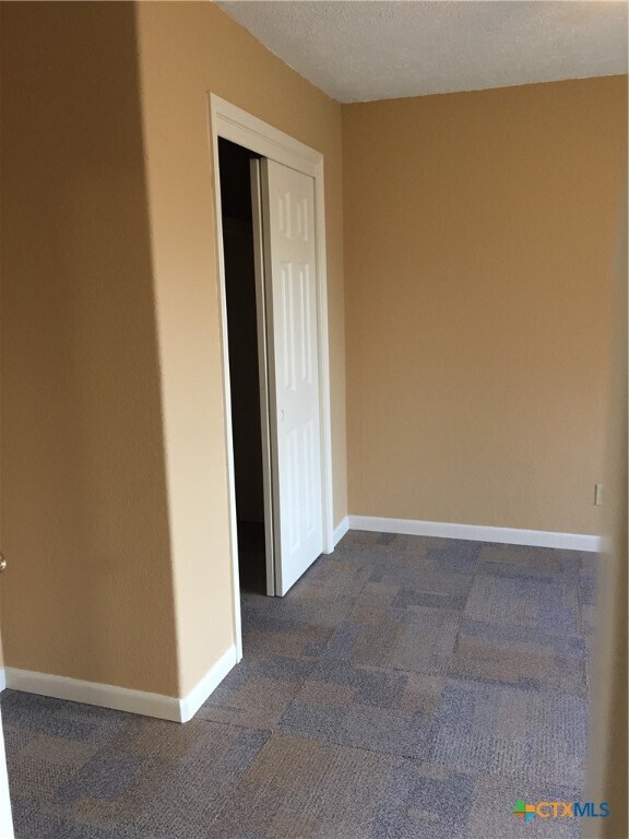 Building Photo - 4841 TX-35