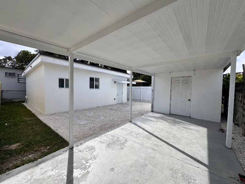 Building Photo - 1720 NW 34th Ave