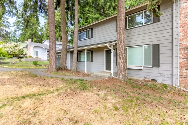 Building Photo - Four Bedroom House Near Camelot Park