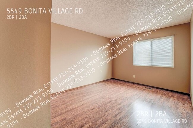 Building Photo - 5549 Bonita Village Rd