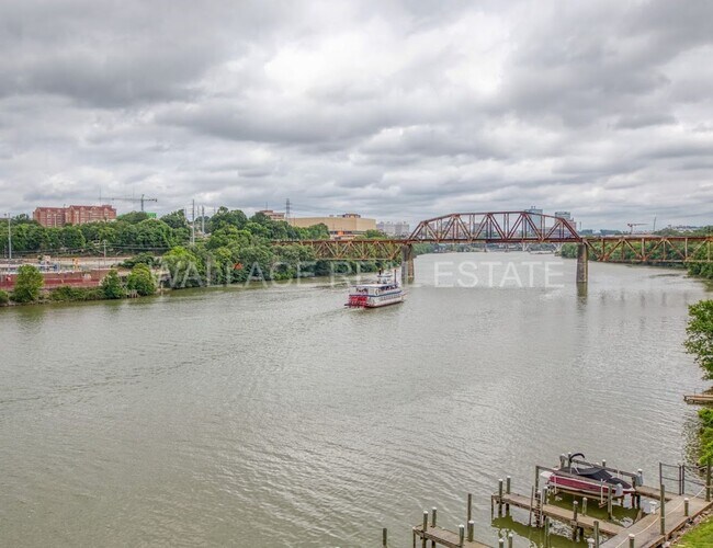 Building Photo - 3 BEDROOM CONDO IN RIVER TOWNE - A GATED LAKEFRONT COMMUNITY!!