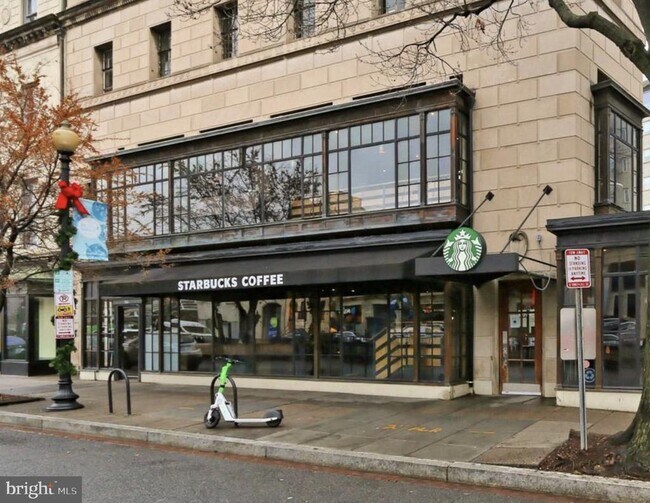 Building Photo - 2121 N St NW