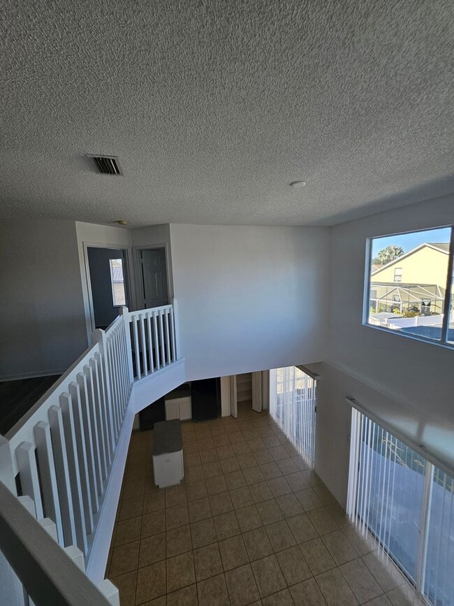 Building Photo - Kissimmee Pool Home with 7 bedrooms!