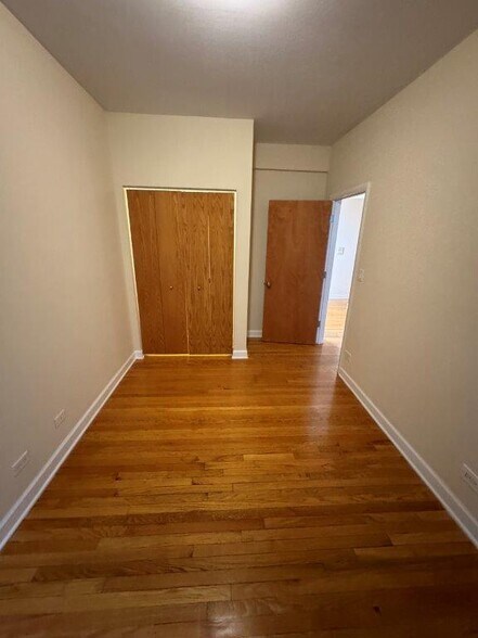 Building Photo - 1330 W Estes Ave