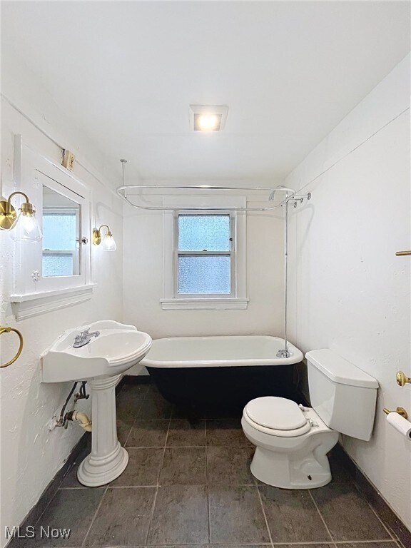 Building Photo - 2683 Hampshire Rd