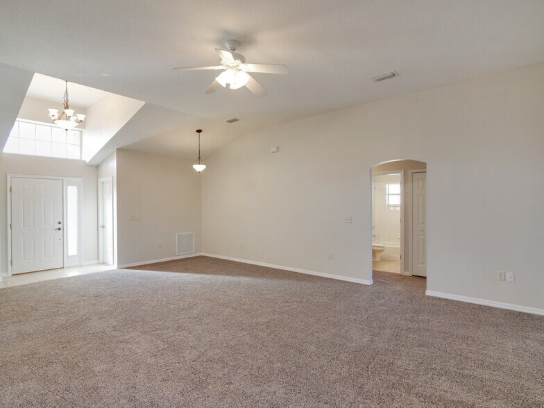 Building Photo - 4461 Treasure Cay Rd