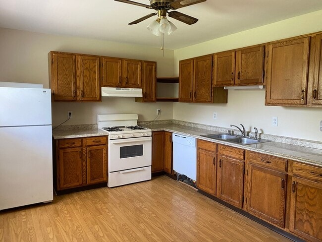 Building Photo - SCH1116