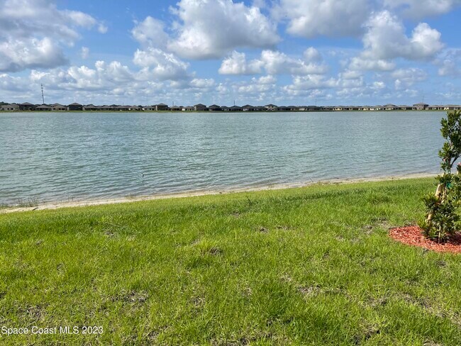 Building Photo - 2194 Farmhouse Rd SE