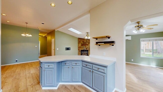 Building Photo - Wake up just steps from Penn Cove with space to spread out, store your boat, and fully enjoy Whid...