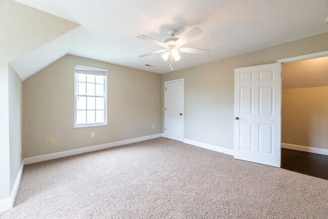 Building Photo - 7211 Remagen Ln