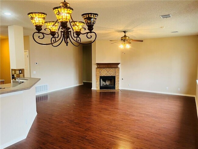 Building Photo - 1612 Jerusalem Dr