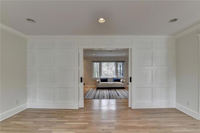 Building Photo - 3914 Granger Dr