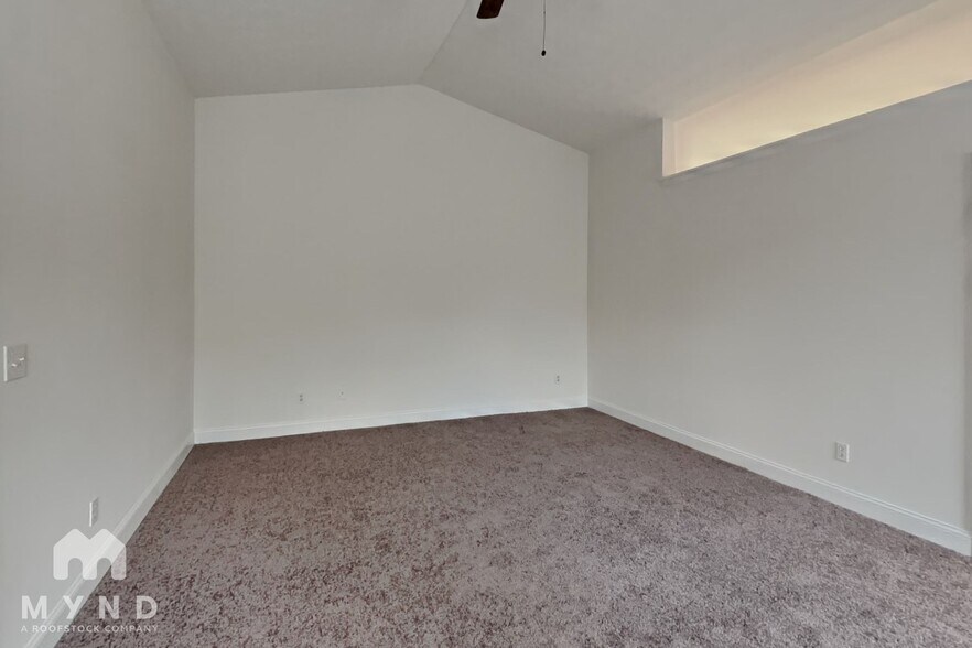 Building Photo - 3992 Moore Creek Dr