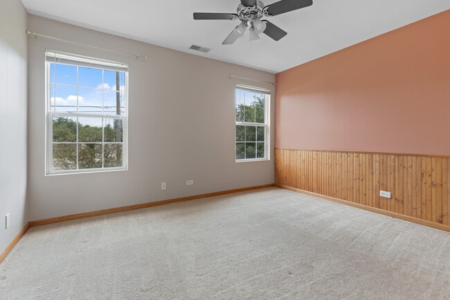 Building Photo - 2479 Stoughton Cir