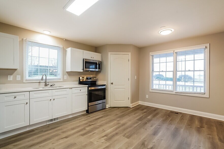 Building Photo - 505 Hopewood Ct