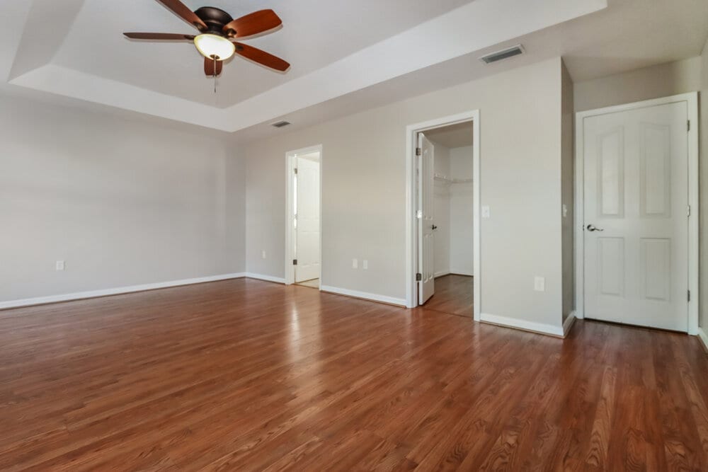 Building Photo - 10622 Boyette Creek Blvd