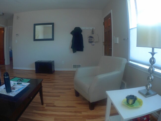 Building Photo - 4 Bed Beautiful Refurbished Sugarhouse Home