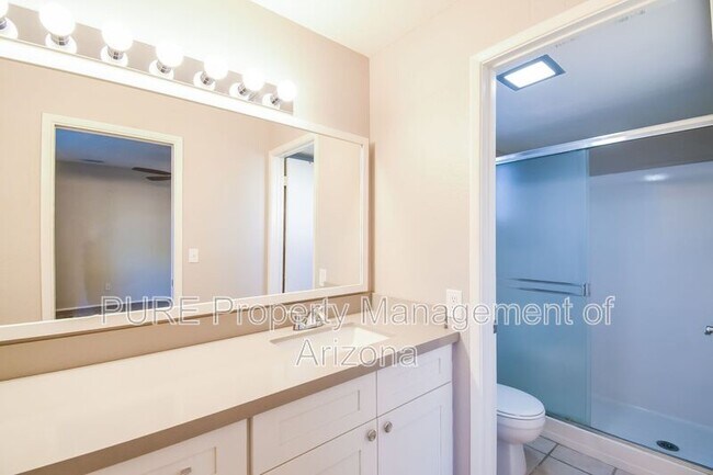 Building Photo - 1808 W Keating Ave